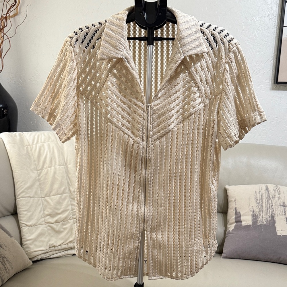 Elegant Cream Knit Top with Collar